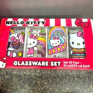 Hello Kitty glass cup set